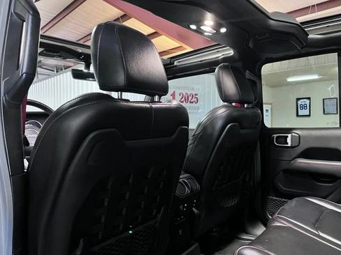 Used 2020 Jeep Wrangler Unlimited Rubicon w/ Quick Order Package 28Y Recon AWD/4WD image 13
