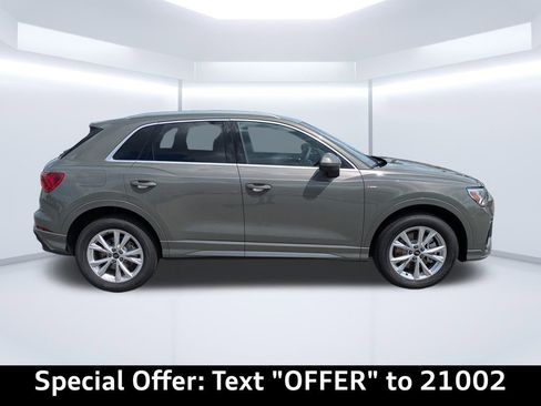 New 2025 Audi Q3 2.0T Premium image 39