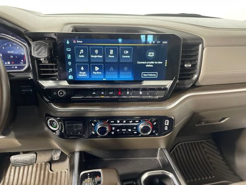 Used 2024 Chevrolet Silverado 1500 LT w/ Leather Package AWD/4WD image 16