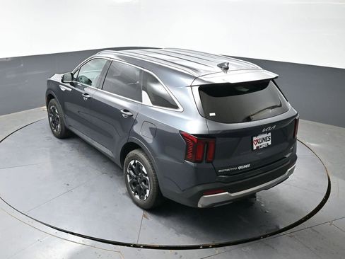 Used 2024 Kia Sorento S AWD/4WD image 45