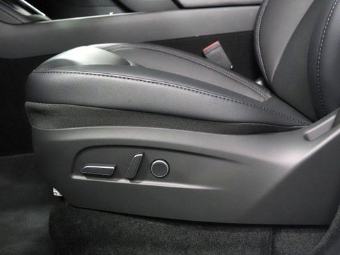 Used 2026 Tesla Model Y Long Range RWD image 67