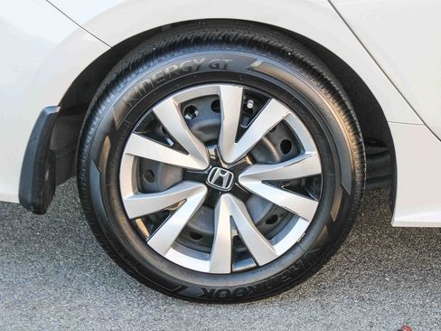 Used 2023 Honda Civic LX image 10