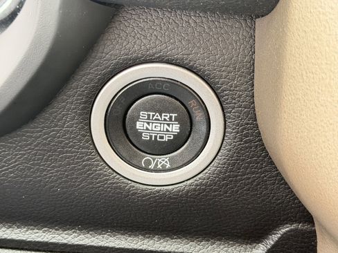Used 2024 RAM 2500 Laramie w/ Safety Group AWD/4WD image 22