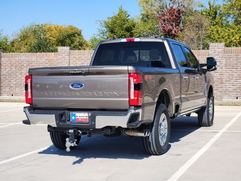 Used 2023 Ford F250 Lariat w/ Lariat Ultimate Package image 6