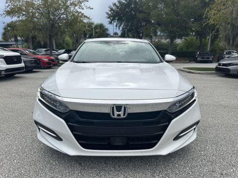 Used 2019 Honda Accord Hybrid image 9