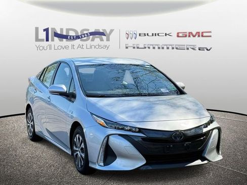 Used 2022 Toyota Prius Prime XLE FWD image 1