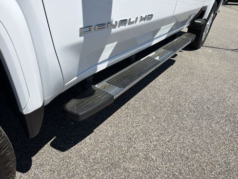 Used 2020 GMC Sierra 2500 Denali w/ Technology Package AWD/4WD image 18