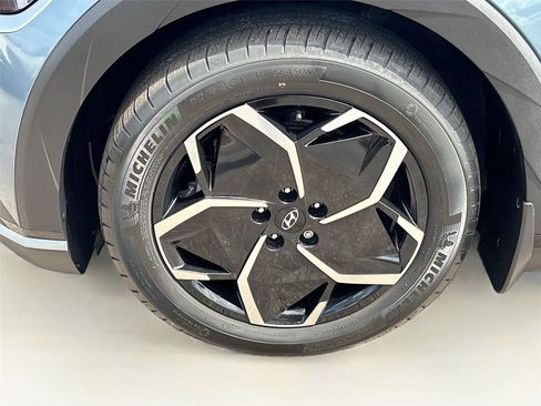 Used 2024 Hyundai Ioniq 5 SEL image 30