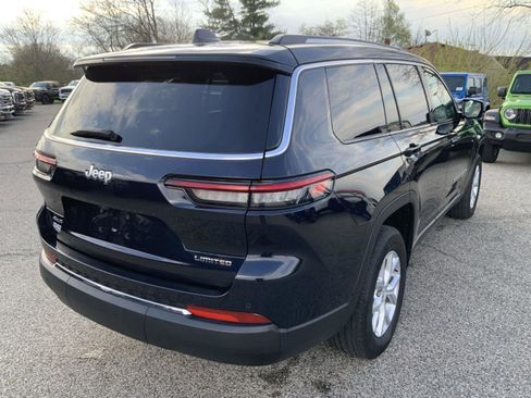 Used 2023 Jeep Grand Cherokee L Limited AWD/4WD image 14