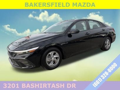 Used 2024 Hyundai Elantra SE