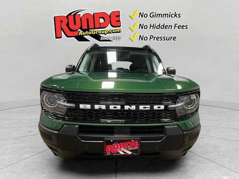 Used 2025 Ford Bronco Sport Outer Banks w/ Outer Banks Tech Package+ AWD/4WD image 8