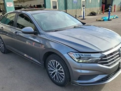 Used 2021 Volkswagen Jetta S image 2