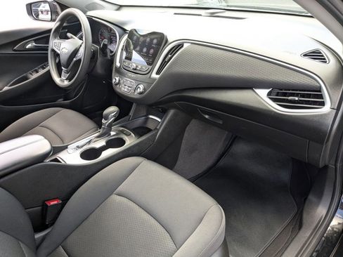 Used 2023 Chevrolet Malibu LT image 20