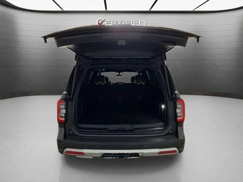 Used 2024 Ford Expedition Max Limited image 8
