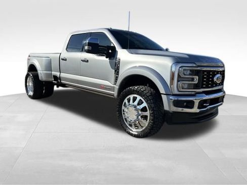 Used 2024 Ford F450 Lariat w/ Lariat Ultimate Package image 1