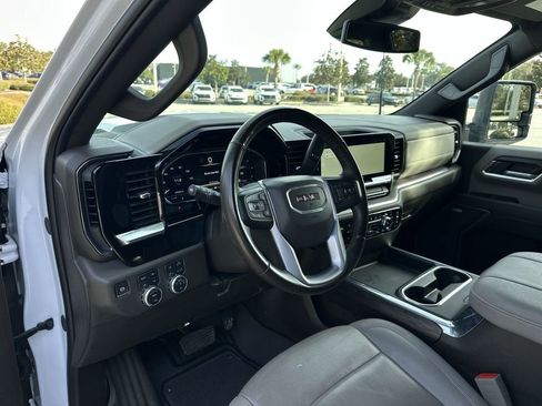 Used 2024 GMC Sierra 3500 SLT w/ SLT Premium Package image 12