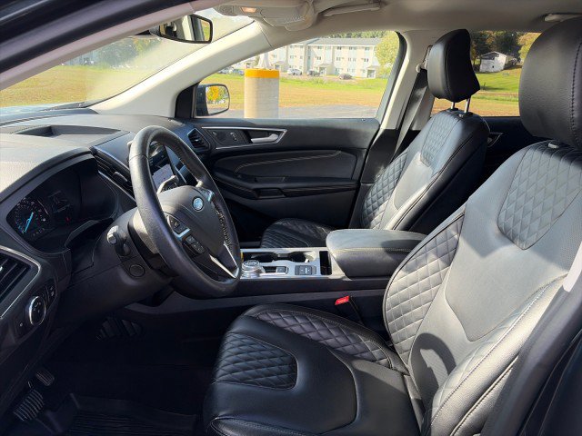 Used 2024 Ford Edge Titanium w/ Equipment Group 301A AWD/4WD image 9