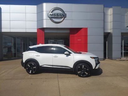 Certified 2025 Nissan Kicks SR