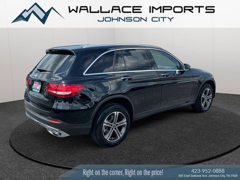 Used 2019 Mercedes-Benz GLC 300 4MATIC image 5