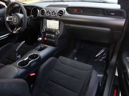 Used 2018 Ford Mustang Shelby GT350R w/ GT350R Equipment Group 920A image 25