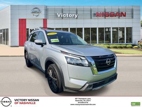 Used 2022 Nissan Pathfinder SL w/ SL Premium Package FWD image 1