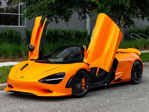 New 2027 McLaren 750S Spider RWD image 35