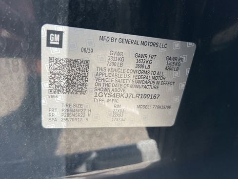 Used 2020 Cadillac Escalade Luxury w/ Escalade Sport Edition image 8