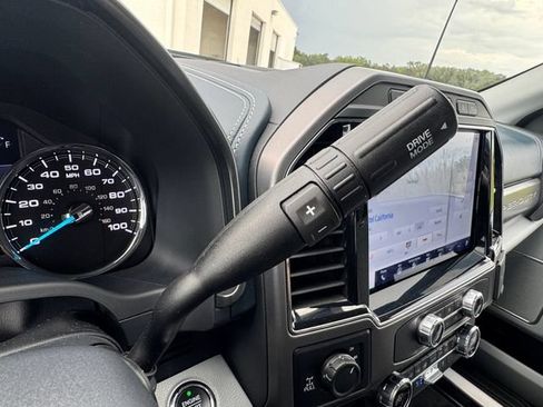Used 2022 Ford F250 Limited AWD/4WD image 12