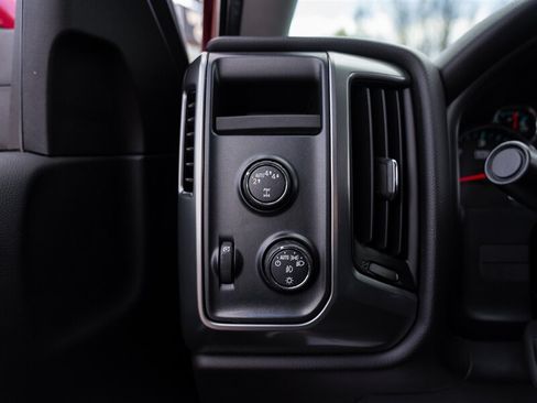 Used 2017 Chevrolet Silverado 1500 LT w/ All Star Edition AWD/4WD image 37