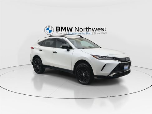 Used 2024 Toyota Venza Nightshade AWD/4WD image 6