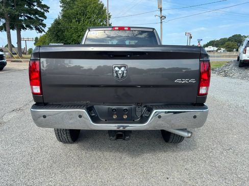 Used 2017 RAM 2500 Tradesman w/ Chrome Appearance Group AWD/4WD image 4