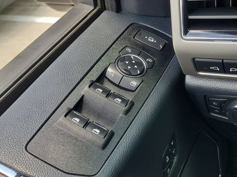 Used 2022 Ford F350 Lariat w/ Chrome Package AWD/4WD image 26