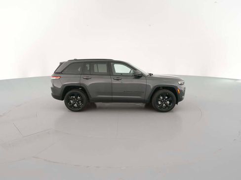 New 2025 Jeep Grand Cherokee Limited image 14