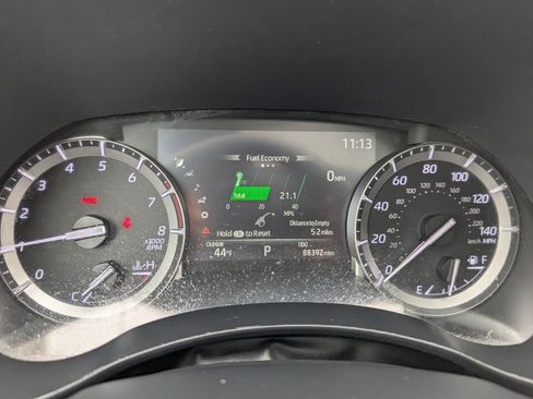 Used 2022 Toyota Highlander XLE image 26