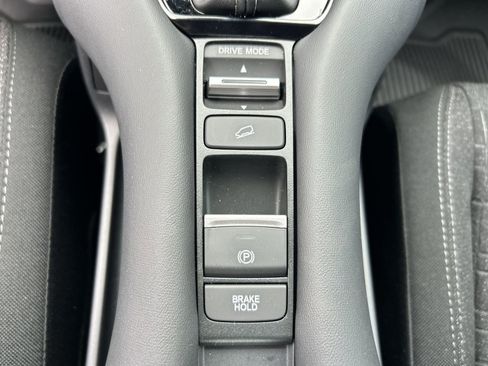Used 2026 Honda HR-V LX image 26