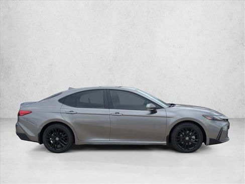 Used 2026 Toyota Camry SE w/ Convenience Package FWD image 8