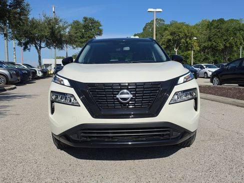Certified 2023 Nissan Rogue SV w/ SV Premium B Package FWD image 3