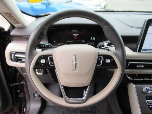 Used 2020 Lincoln Aviator Reserve w/ Equipment Group 201A image 17