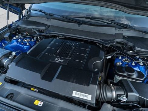 Used 2022 Land Rover Range Rover Sport SVR Carbon Edition image 36