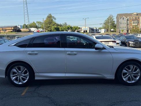 Used 2018 Honda Accord LX image 12