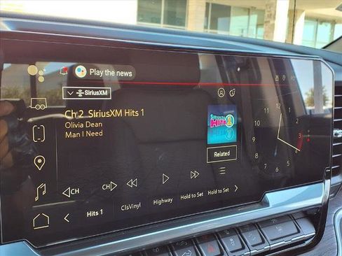 New 2026 GMC Sierra 1500 SLT image 6