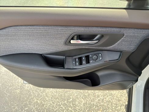 Certified 2023 Nissan Rogue SV image 16