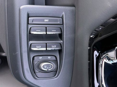 New 2025 Subaru Forester Limited image 21