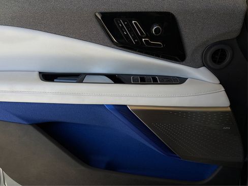 New 2026 Cadillac Lyriq V image 21