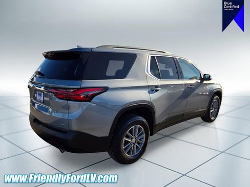 Used 2023 Chevrolet Traverse LT FWD image 5