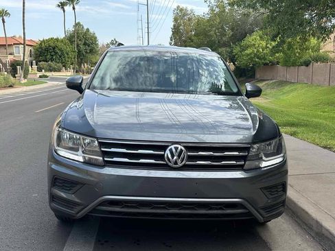 Used 2021 Volkswagen Tiguan S FWD image 3
