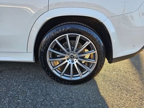 Used 2022 Mercedes-Benz GLS 450 4MATIC image 9