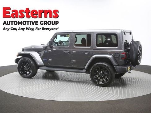 Used 2025 Jeep Wrangler Unlimited Sahara AWD/4WD image 58