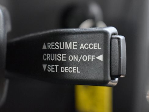 Used 2009 Dodge Challenger R/T w/ Sound Group RWD image 19