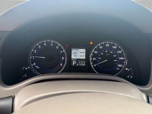 Used 2011 INFINITI G37 Journey w/ Premium Pkg image 18